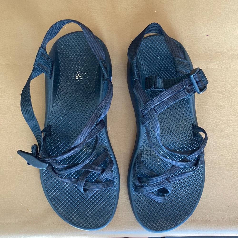 Chaco Black Double toe Strap